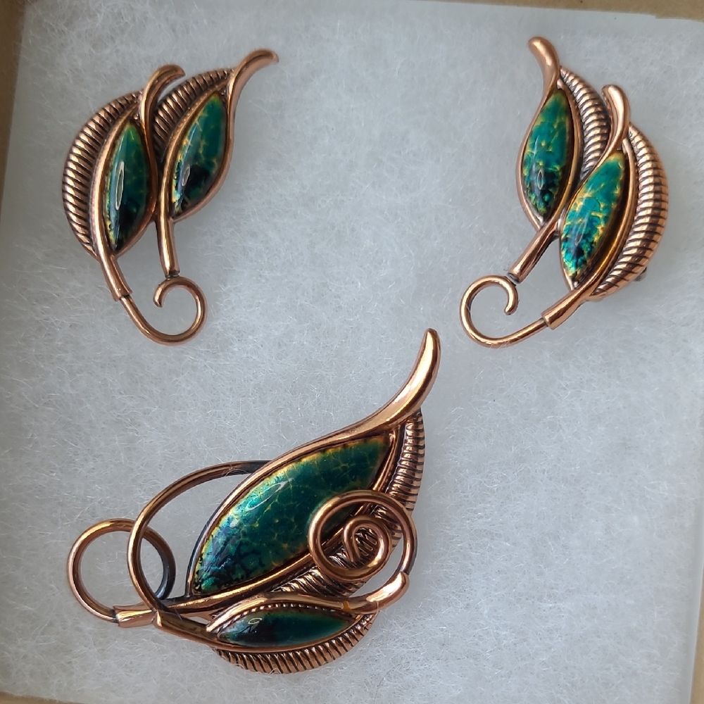 Matisse Copper and Green Leaf Brooch Set
